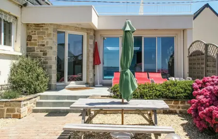 Maison face à la mer à Moëlan-sur-Mer, piscine intérieure : photo 12