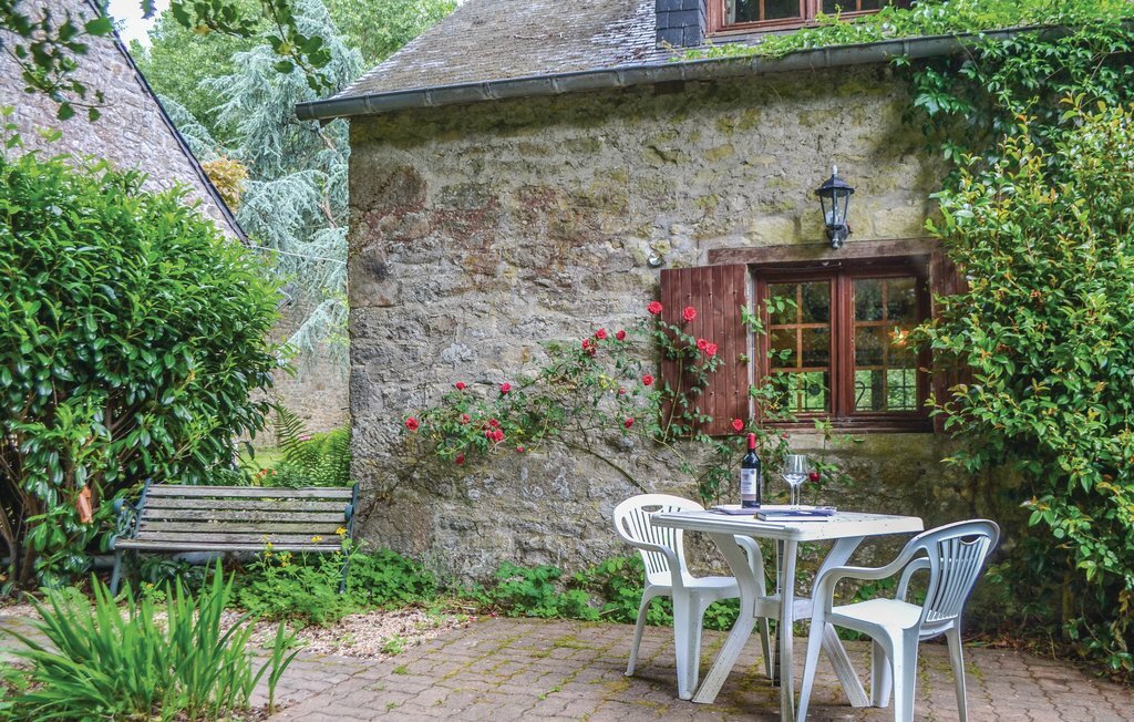 Maison en pierre du 16e siècle à Guern, pêche à l'étang - Photo 10