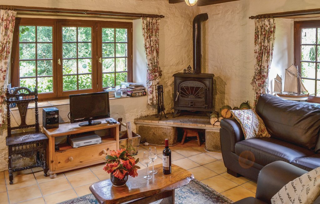 Maison en pierre du 16e siècle à Guern, pêche à l'étang - Photo 15