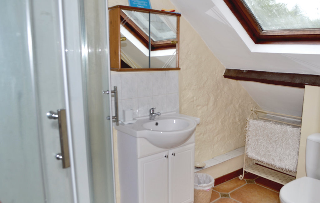 Maison en pierre du 16e siècle à Guern, pêche à l'étang - Photo 17