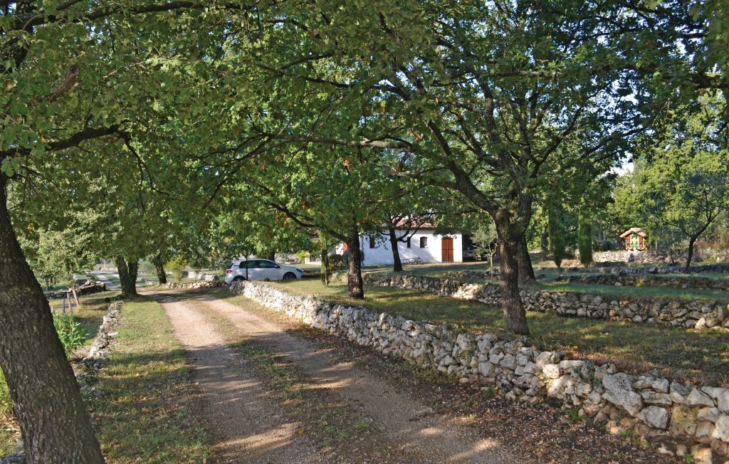 Maison 3 chambres avec piscine à St. Cézaire-sur-Siagne - Photo 15