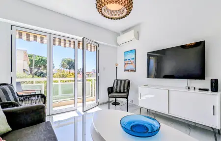 Appartement avec vue mer à Juan-les-Pins, 350 m de la plage : photo 5