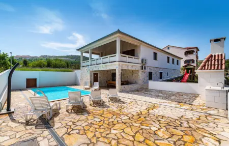 Location maison à Rovanjska