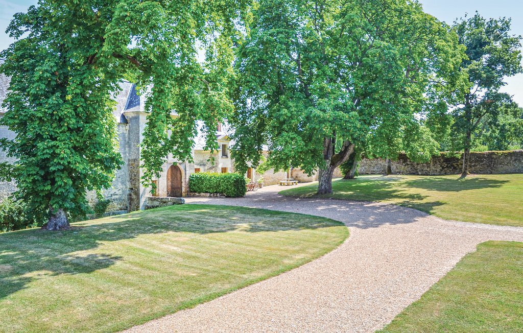 Maison du 15e siècle sur 30 ha près d'Azay-le-Rideau - Photo 5
