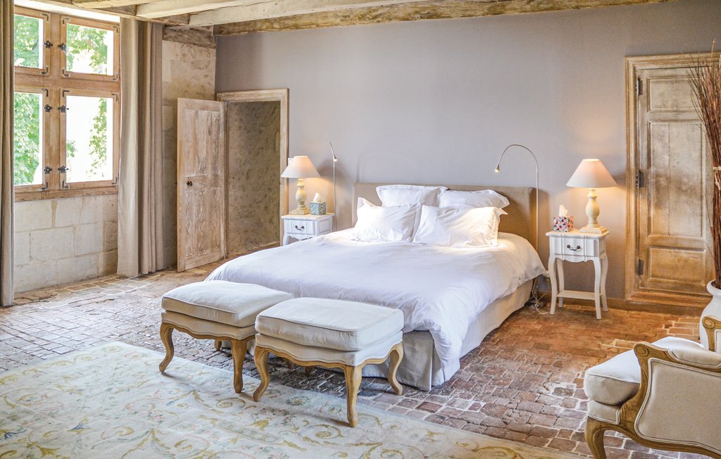Maison du 15e siècle sur 30 ha près d'Azay-le-Rideau - Photo 6