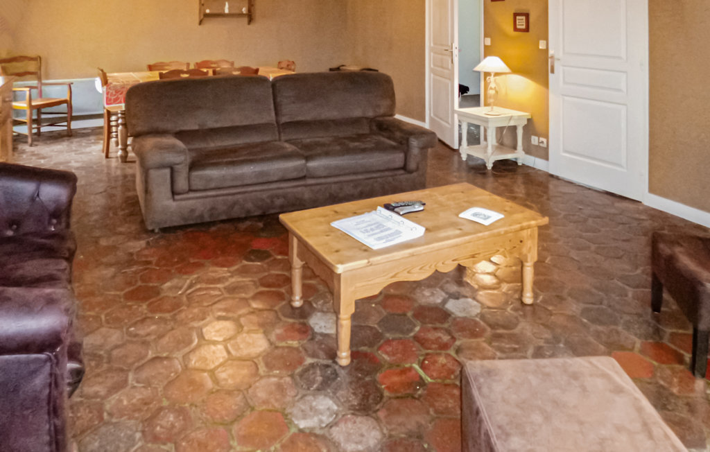 Maison jumelée en ancienne ferme du 16e siècle, piscine chauffée - Photo 2