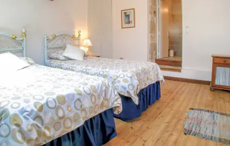 Maison 4 chambres avec piscine chauffée à Souvigne : photo 18