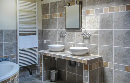 Maison 4 chambres avec piscine chauffée à Souvigne : photo 21