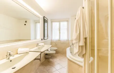 Appartement vue golfe dans villa historique à Rapallo : photo 16