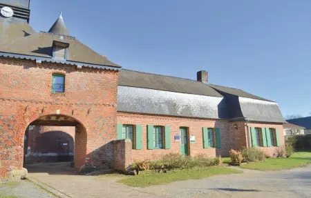 Maison Parfondeval : ancien presbytère dans l'église : photo 4