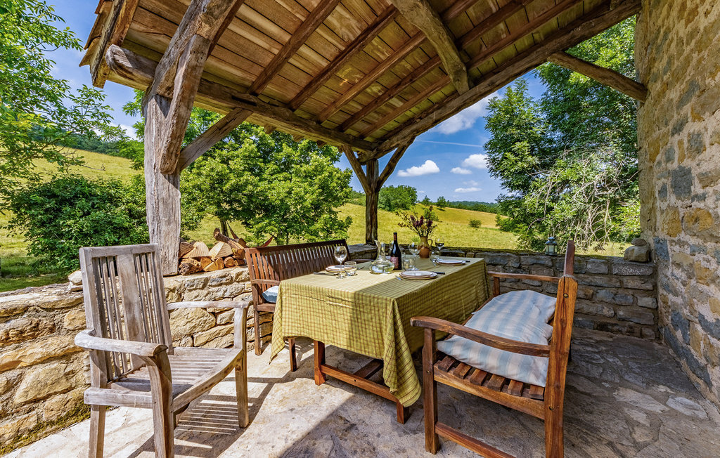 Ancienne ferme rénovée avec piscine d'eau salée à Caylus - Photo 2
