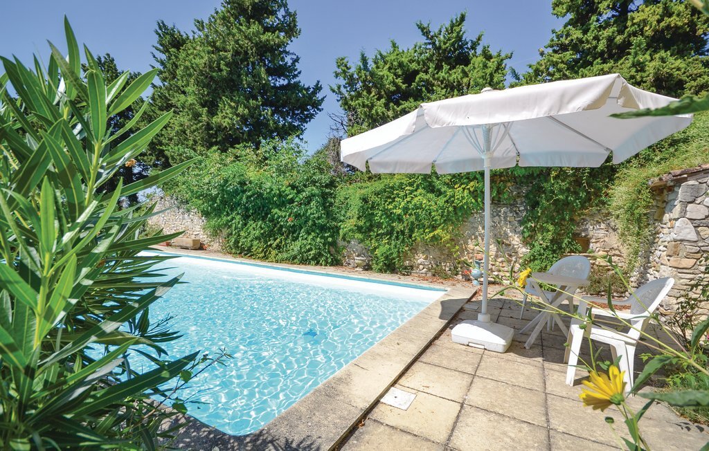 Maison mitoyenne au calme à Valréas, piscine privée - Photo 9
