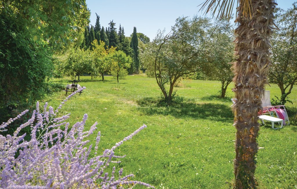 Maison mitoyenne au calme à Valréas, piscine privée - Photo 15