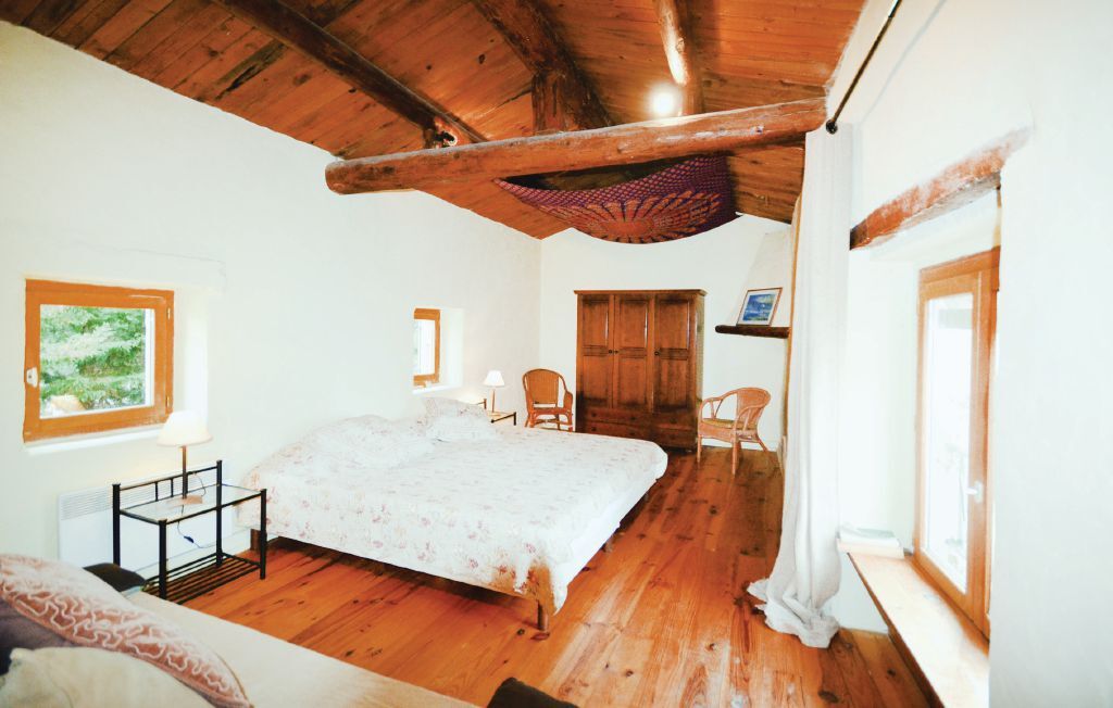 Maison mitoyenne au calme à Valréas, piscine privée - Photo 21
