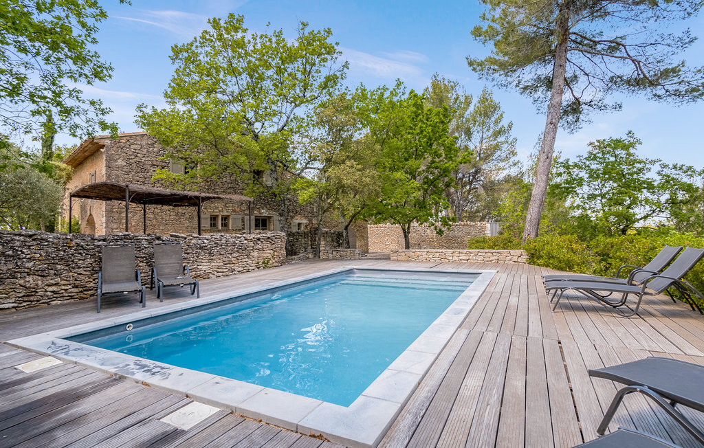 Bergerie en pierre avec piscine à Lacoste - Photo 1