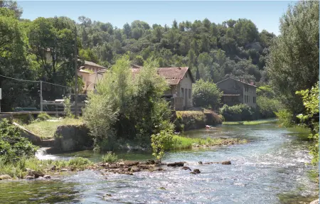 Maison avec piscine privée à L'Isle sur la Sorgue : photo 21