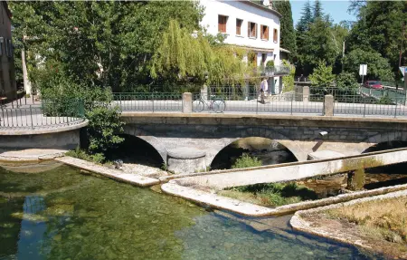 Maison avec piscine privée à L'Isle sur la Sorgue : photo 33