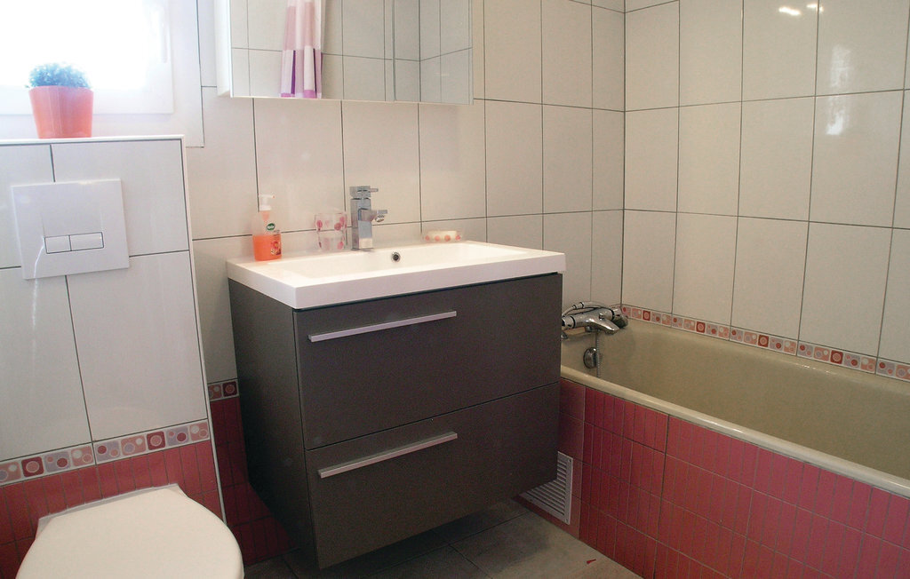 Maison 70 m² à 500 m de la plage, La Faute sur Mer - Photo 12