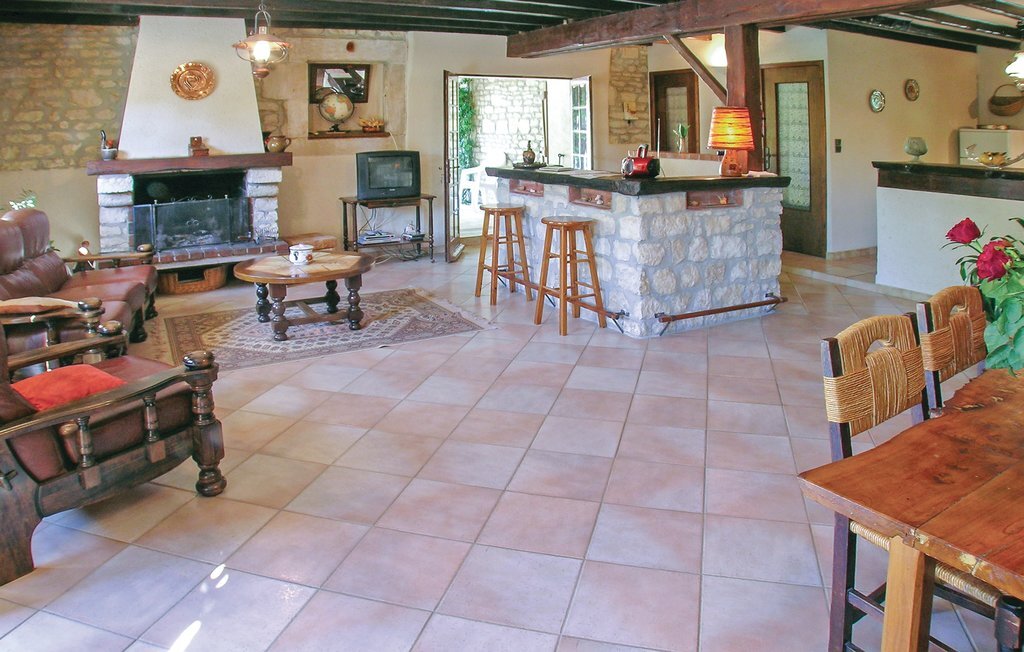 Les Nouelles : maison pierre avec piscine 70m² en Vendée - Photo 2