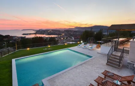 Location maison de vacances à Podstrana