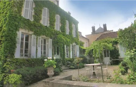 Maison XIXe siècle à Chablis avec vue sur les vignobles : photo 5