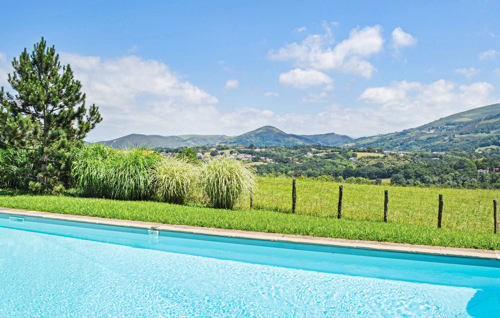 Maison 5 chambres avec piscine privée et vue sur la Rhune - Photo 10