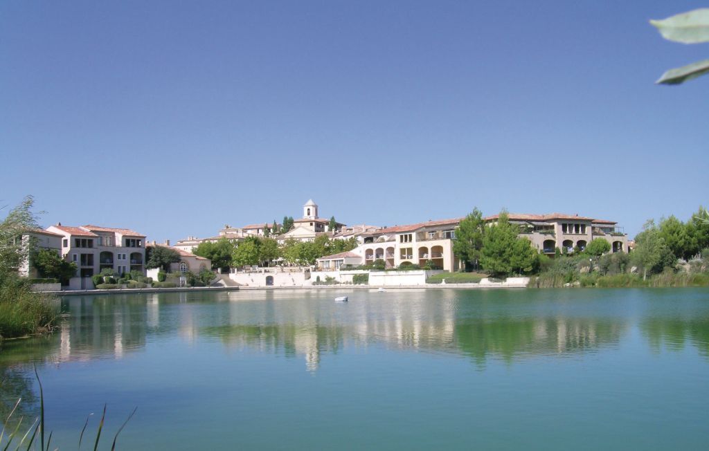 Maison 4 chambres avec piscine chauffée sur Golf de Pont Royal - Photo 22