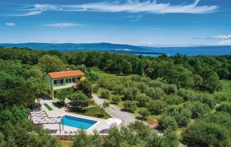 Location maison à Peruski