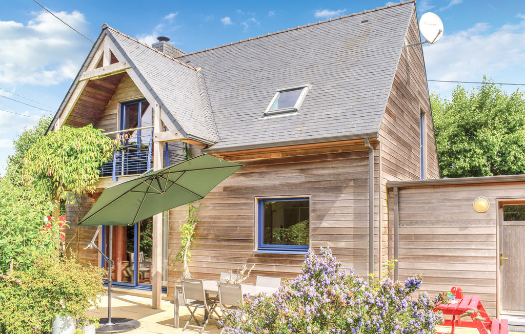 Maison en bois 150 m de la plage, Plounéour-Trez - Photo 1