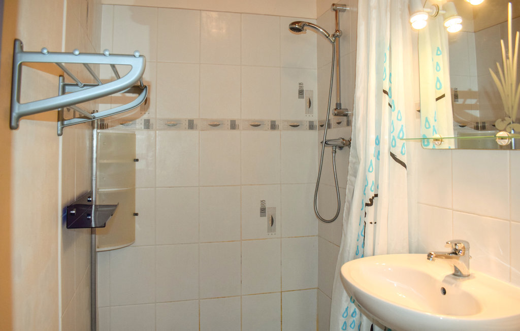 Maison en bois 150 m de la plage, Plounéour-Trez - Photo 32