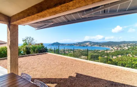 Location maison de vacances à Agay