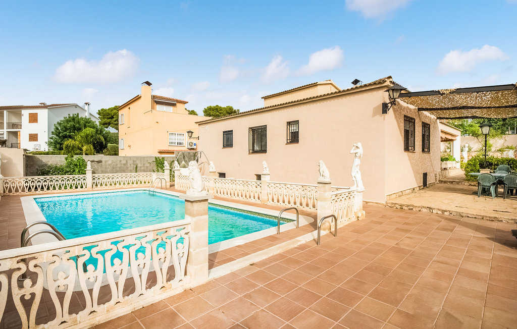 Maison 5 chambres avec piscine à Roda de Berà - Photo 1