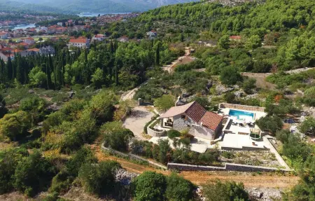 Maison 4 personnes à Stari Grad - Photo 1