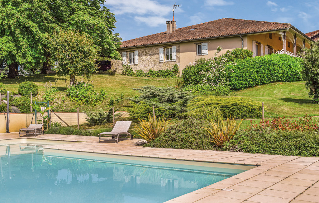 Les Marronniers, ancienne ferme avec piscine privée - Photo 1