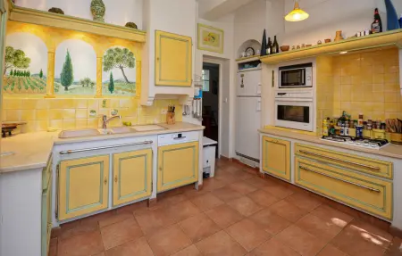 Mas provençal 9 chambres, 25 ha et piscine privée : photo 5
