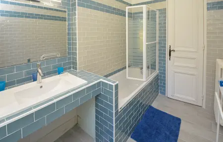 Mas provençal 9 chambres, 25 ha et piscine privée : photo 8