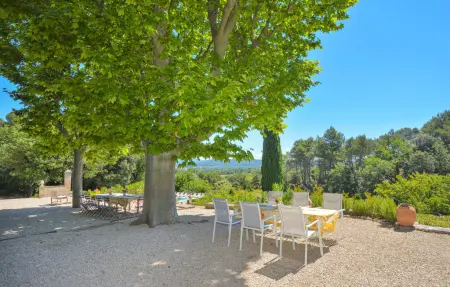 Mas provençal 9 chambres, 25 ha et piscine privée : photo 17
