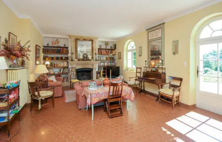 Mas provençal 9 chambres, 25 ha et piscine privée : photo 24
