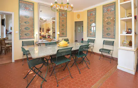Mas provençal 9 chambres, 25 ha et piscine privée : photo 25