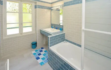 Mas provençal 9 chambres, 25 ha et piscine privée : photo 48