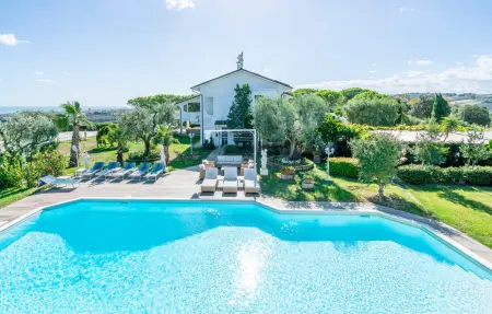 Location maison de vacances à S.Costanzo (PU)