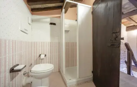 Location Maison 10 personnes à Apecchio  PU - Photo 24