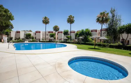Appartement 2 chambres Riviera del Sol, vue mer et piscine : photo 7