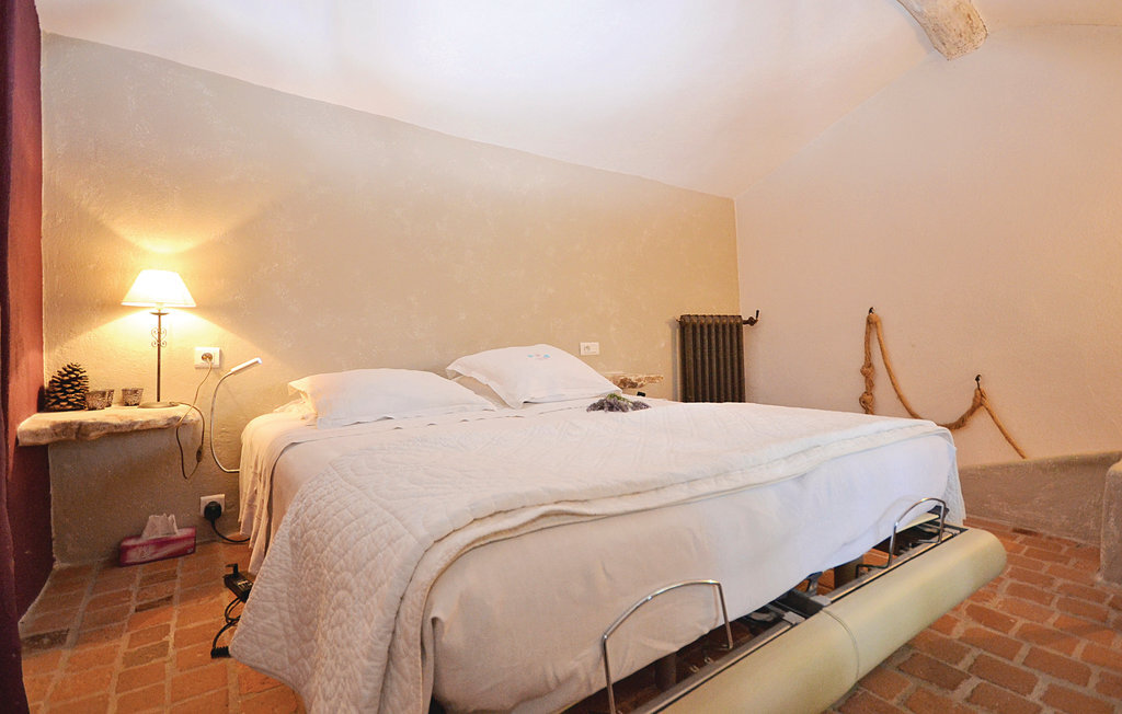 Maison en pierre Luberon, 10 000 m² sans vis-à-vis - Photo 22