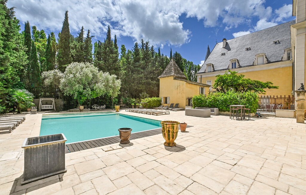 Château XVIIIe avec piscine et parc à Pont-Saint-Esprit - Photo 4