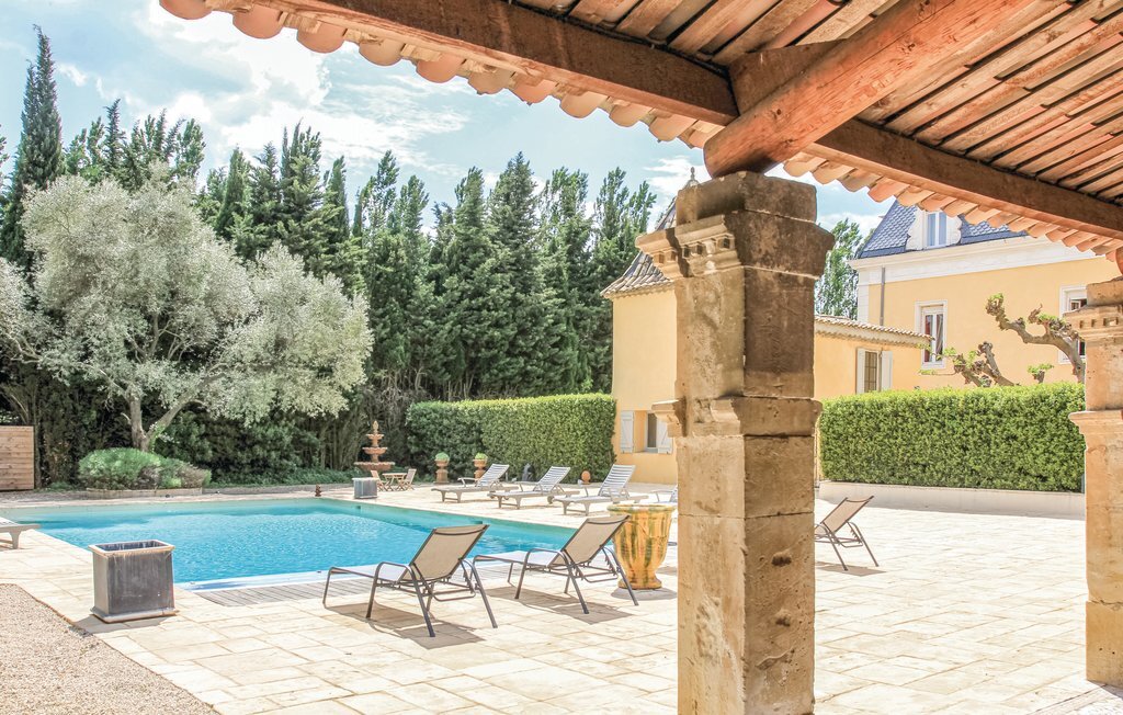 Château XVIIIe avec piscine et parc à Pont-Saint-Esprit - Photo 11