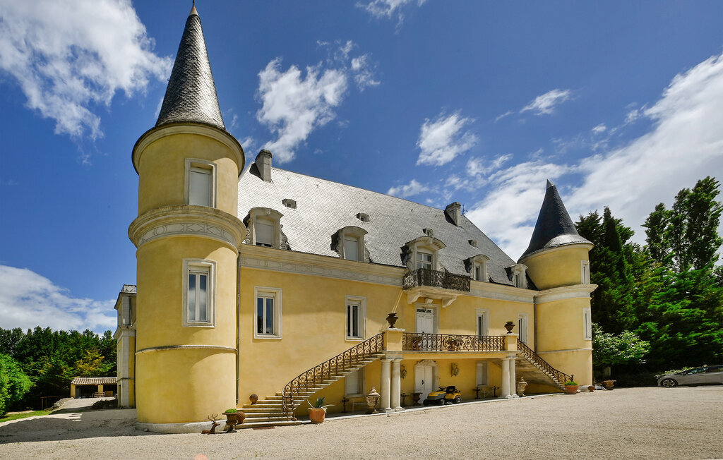 Château XVIIIe avec piscine et parc à Pont-Saint-Esprit - Photo 13