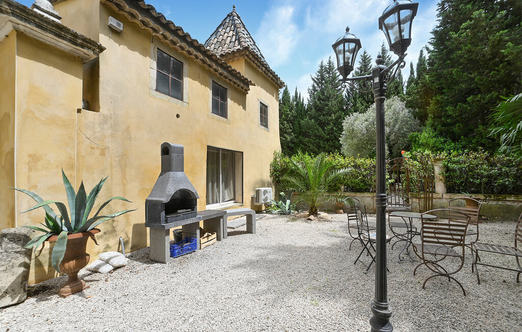 Château XVIIIe avec piscine et parc à Pont-Saint-Esprit - Photo 14