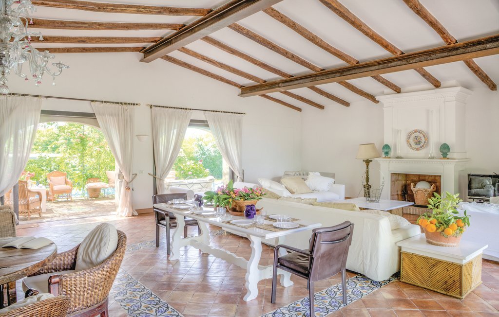 Villa Amato à Morlupo : 7 chambres, piscine 162 m² - Photo 3