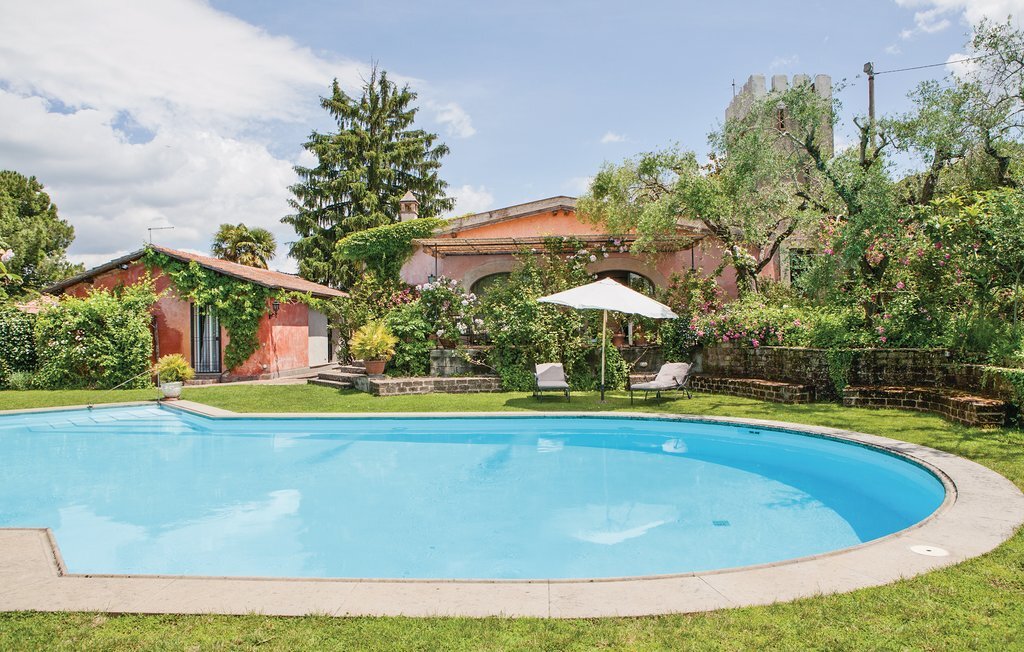 Villa Amato à Morlupo : 7 chambres, piscine 162 m² - Photo 8